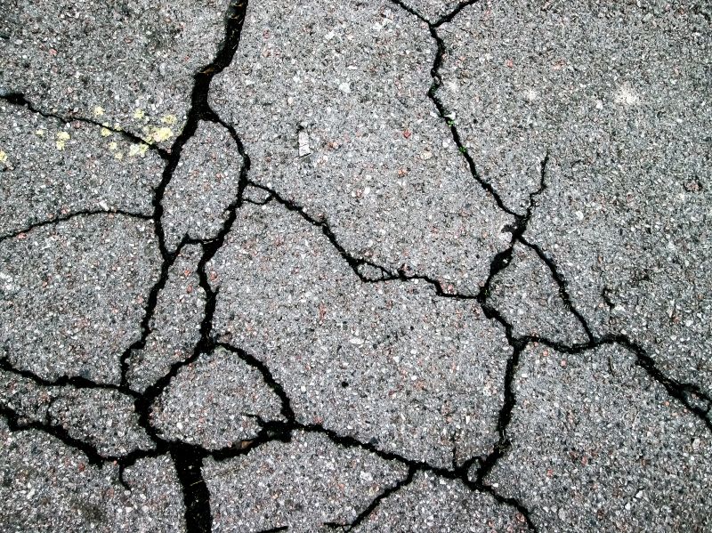 Hot Tar Driveway Sealing in Fort Myers, FL
