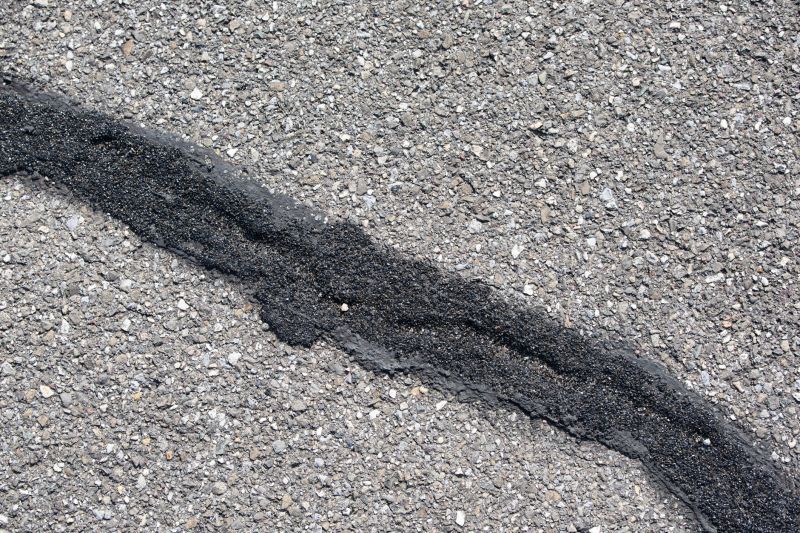 Hot Tar Driveway Sealing in San Antonio, TX